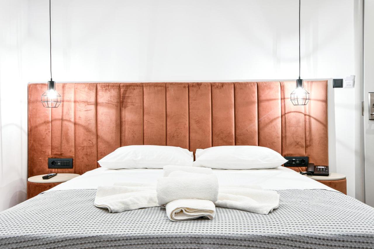 Отель Aeolos Luxury Афины